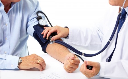 TỤT HUYẾT ÁP - CÁCH ĐỂ TỰ CỨU MÌNH