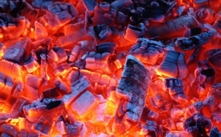 SỬ DỤNG THAN KHÔNG ĐÚNG CÁCH DẪN ĐẾN NGỘ ĐỘC KHÍ