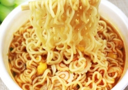 7 TÁC HẠI LẦM TƯỞNG CỦA MÌ TÔM