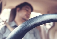 NGỦ TRONG OTO BẬT ĐIỀU HÒA, COI CHỪNG CHẾT NGẠT