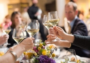 UỐNG NHIỀU BIA RƯỢU NGÀY TẾT ẢNH HƯỞNG ĐẾN GIẤC NGỦ